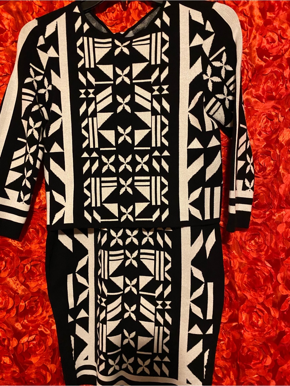 H&M Black and White Long Sleeve Geometric Knit Top & Skirt